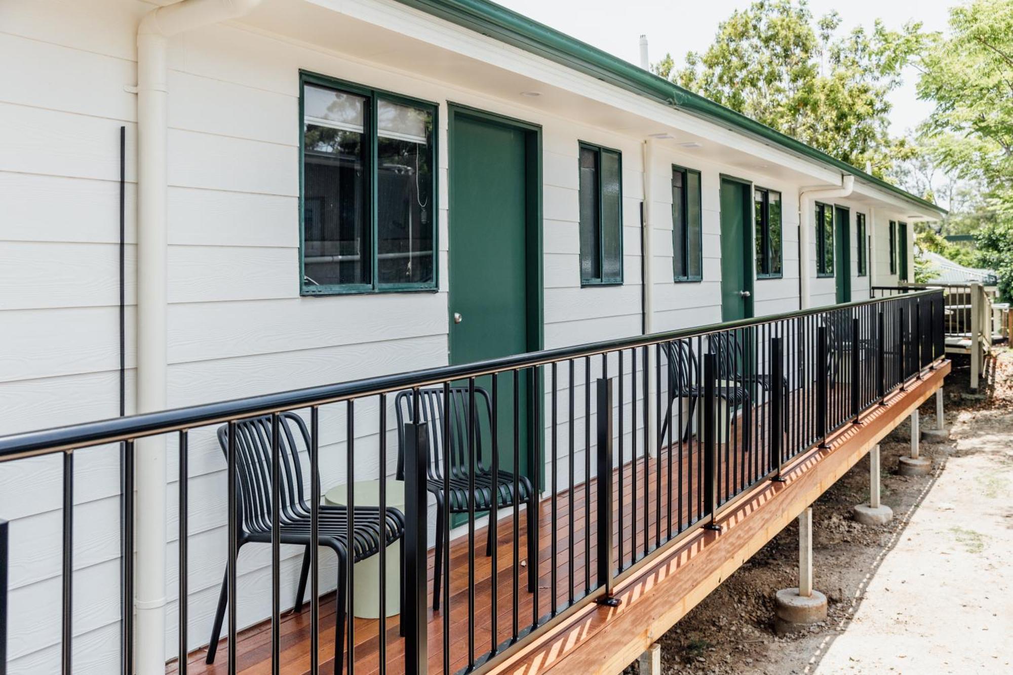 Wallaby Hotel Mudgeeraba Exterior photo